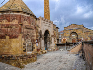 Niğde Sungur Bey Camii