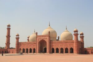 Padişah Camii – Badshahi Mosque